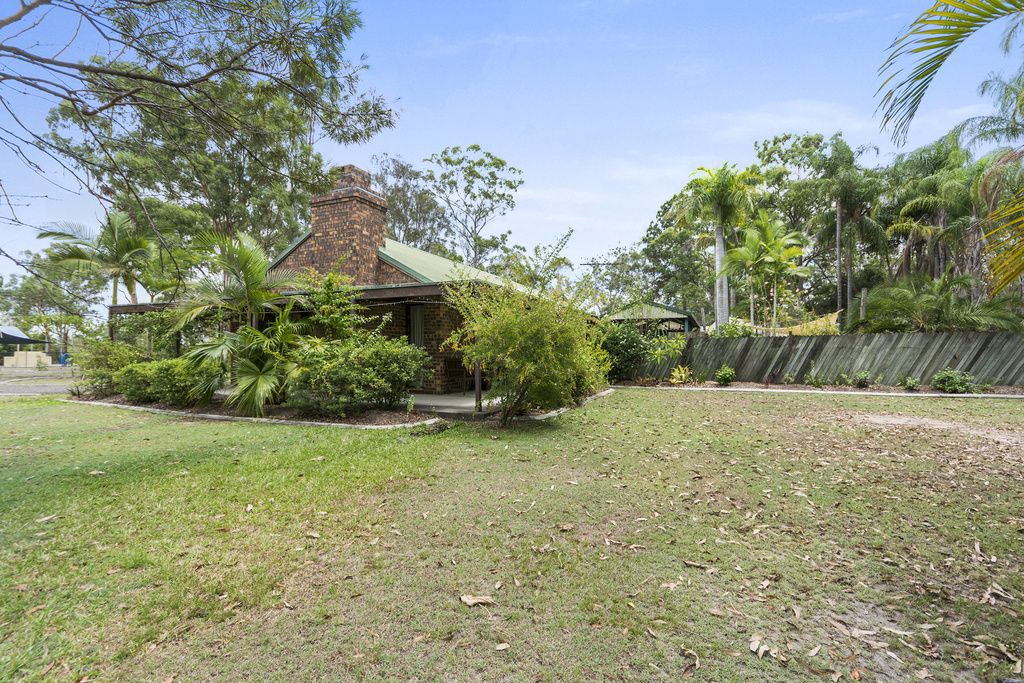 6 Philip Crescent, Barellan Point QLD 4306, Image 0