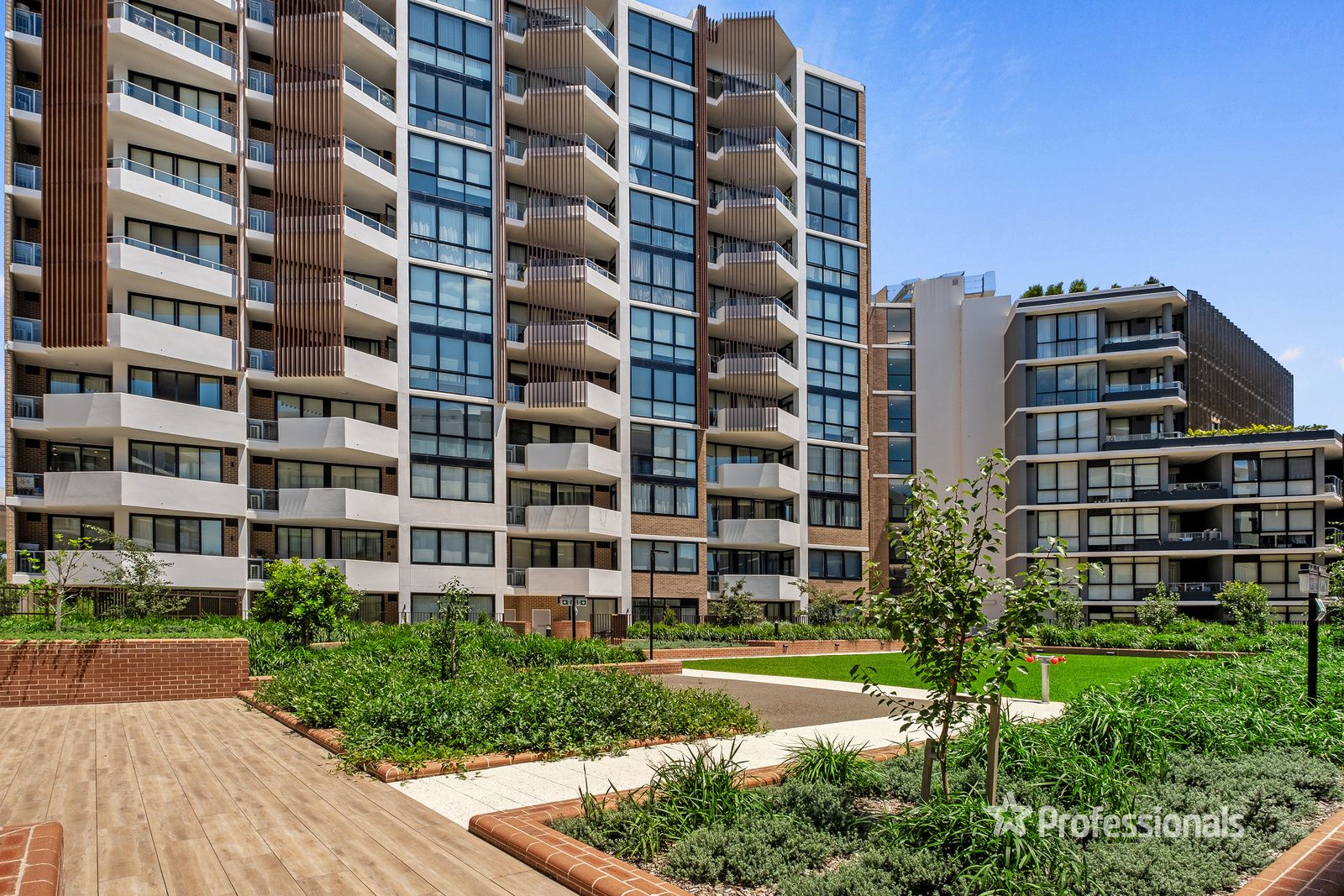 1 bedrooms Apartment / Unit / Flat in 504/32 Civic Way ROUSE HILL NSW, 2155