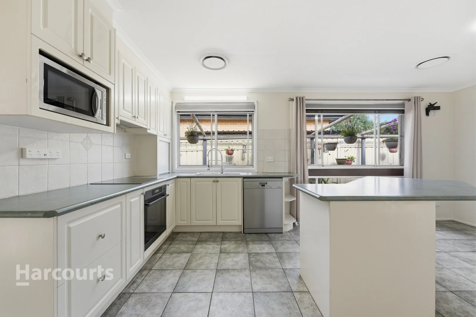 Additional image 2 of 33 Elouera Crescent, Woodbine NSW 2560