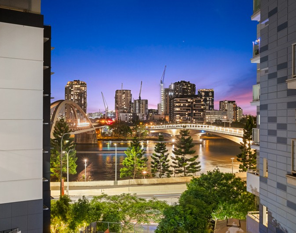 2403/92 Quay Street, Brisbane City QLD 4000