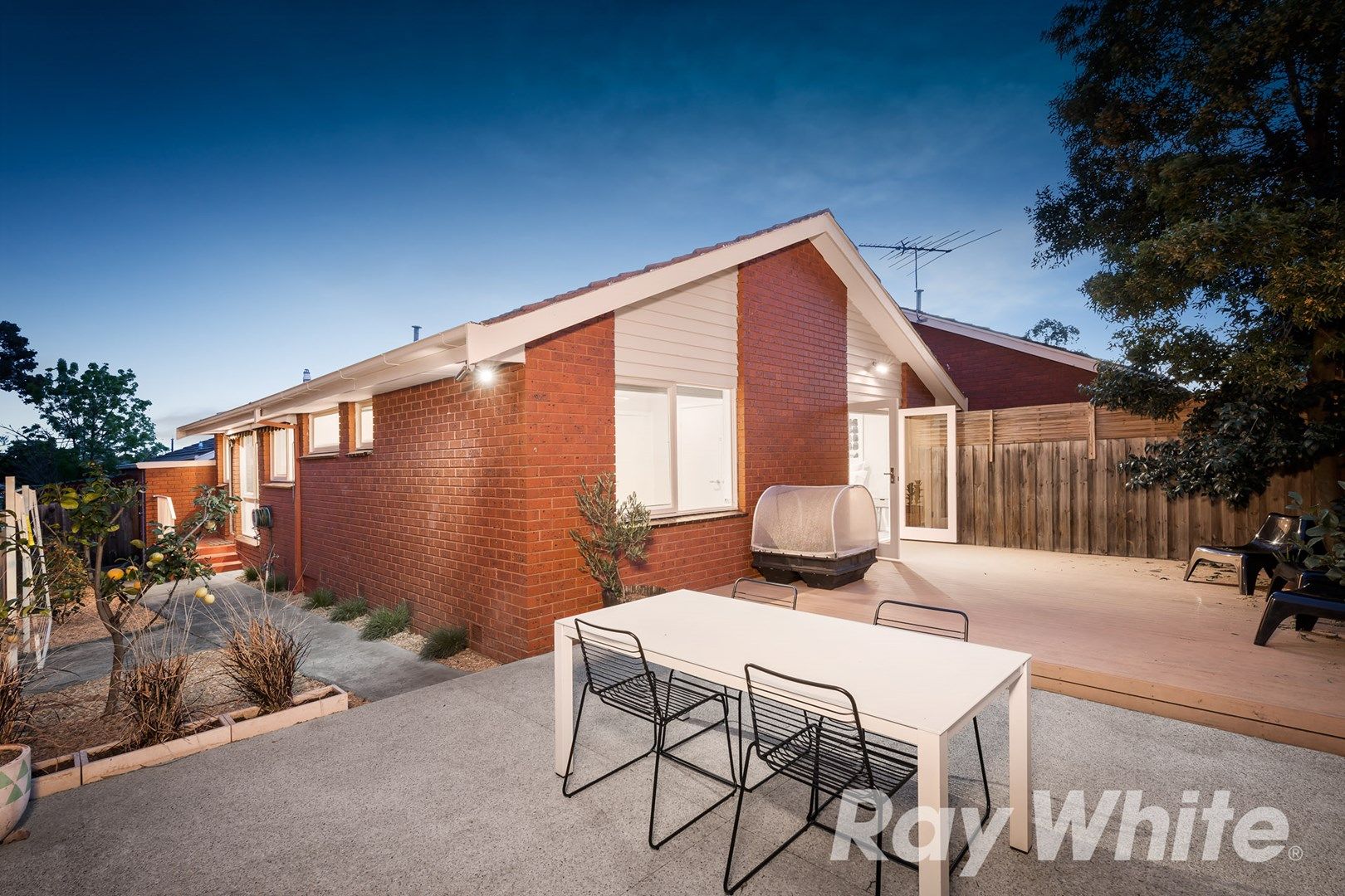 8/30 Strathallan Road, MacLeod VIC 3085, Image 0