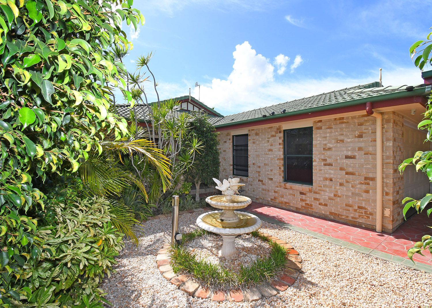 12 Rohan Way, Kawungan QLD 4655, Image 0