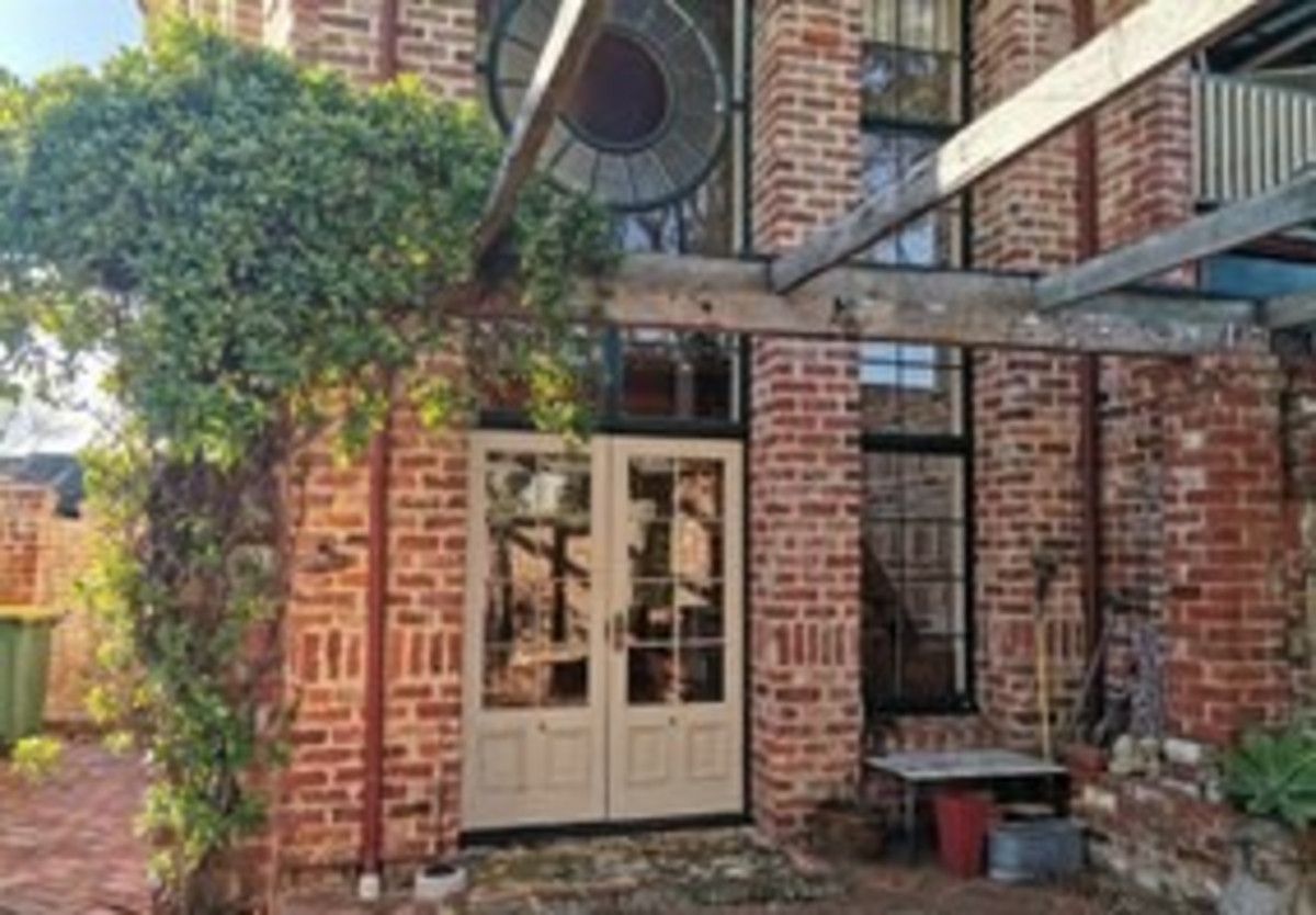 2 bedrooms House in 227A South Terrace SOUTH FREMANTLE WA, 6162