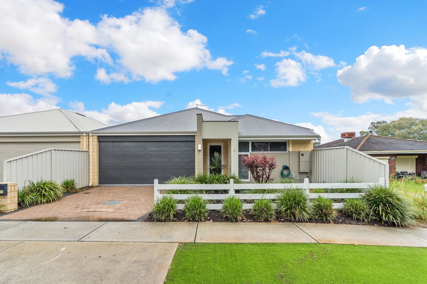 3 bedrooms House in 1/15 May Street GOSNELLS WA, 6110