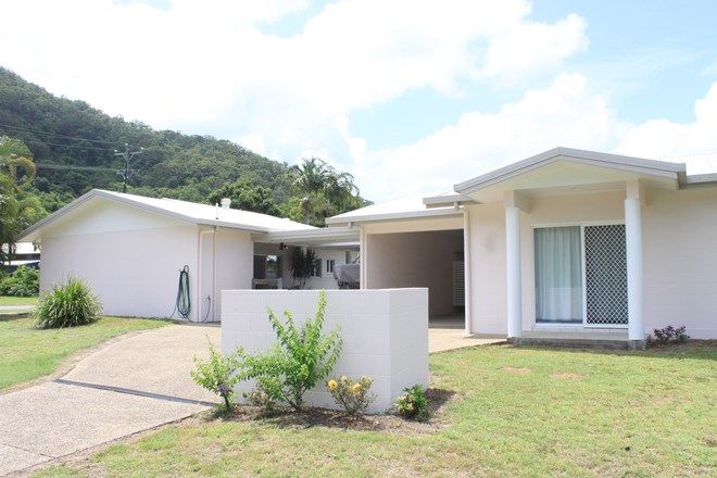 Picture of 1-2/1 Yarun Close, WONGA BEACH QLD 4873