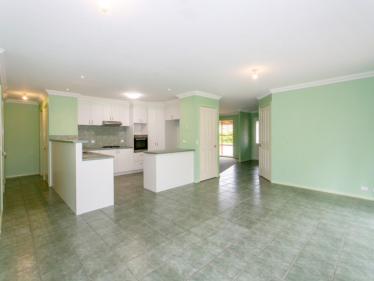 14 Cambridge Court Mornington VIC 3931 House For Rent Domain