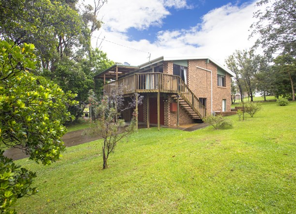 25 Lockhart Avenue, Mollymook Beach NSW 2539