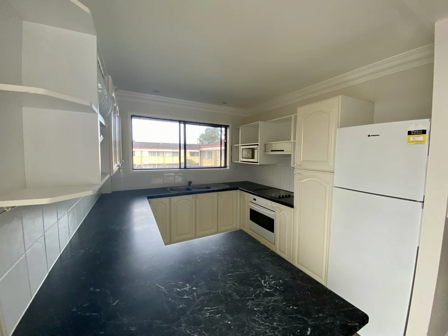 Additional image 2 of 4/9 Darrambal Street, Chevron Island QLD 4217