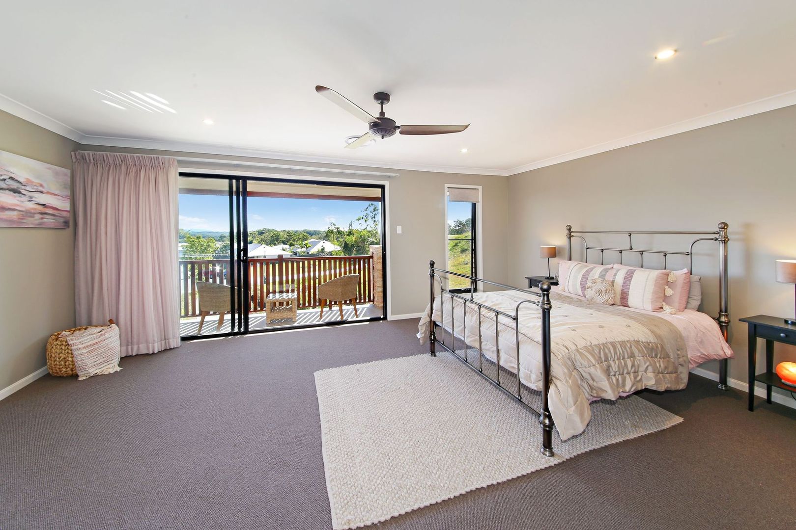 8 Treetop Place, Little Mountain QLD 4551, Image 2
