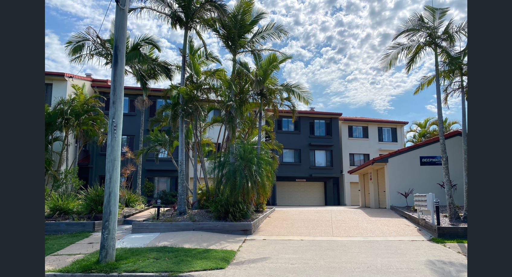 2 bedrooms Apartment / Unit / Flat in 5/15 Woomba Place MOOLOOLABA QLD, 4557