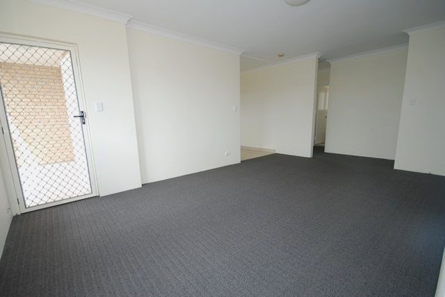 2 bedrooms Apartment / Unit / Flat in 4/45 Weston Street COORPAROO QLD, 4151