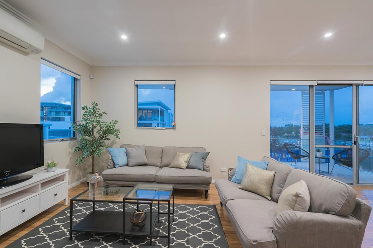 5/2 Fluorite Way, Carine WA 6020, Image 2