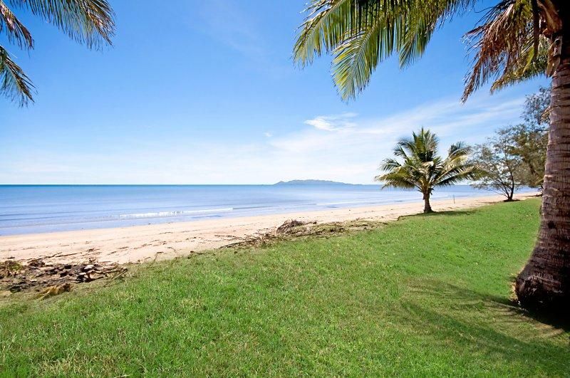 30 Reef Street, Saunders Beach Property