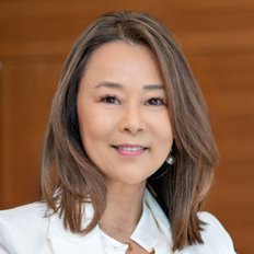 Linda Yu, Sales representative