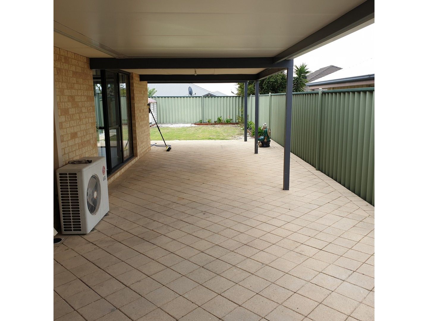 4 bedrooms House in 245a Gaebler Road AUBIN GROVE WA, 6164