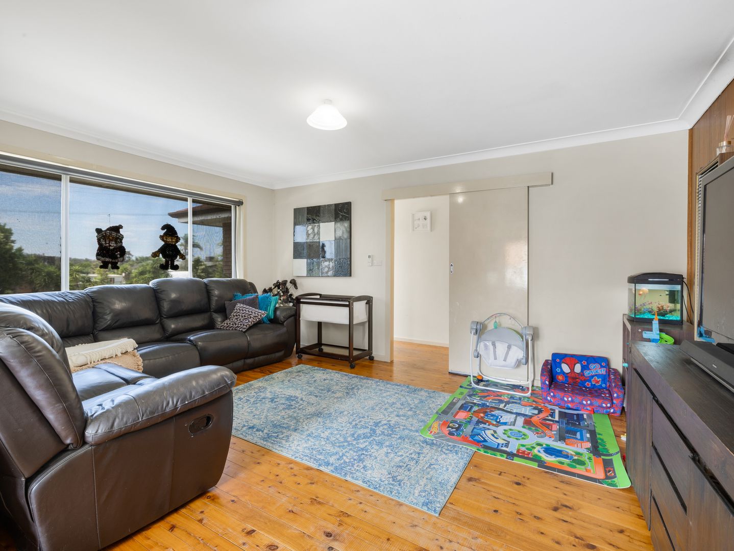 295 Vickers Road, Lavington NSW 2641, Image 2