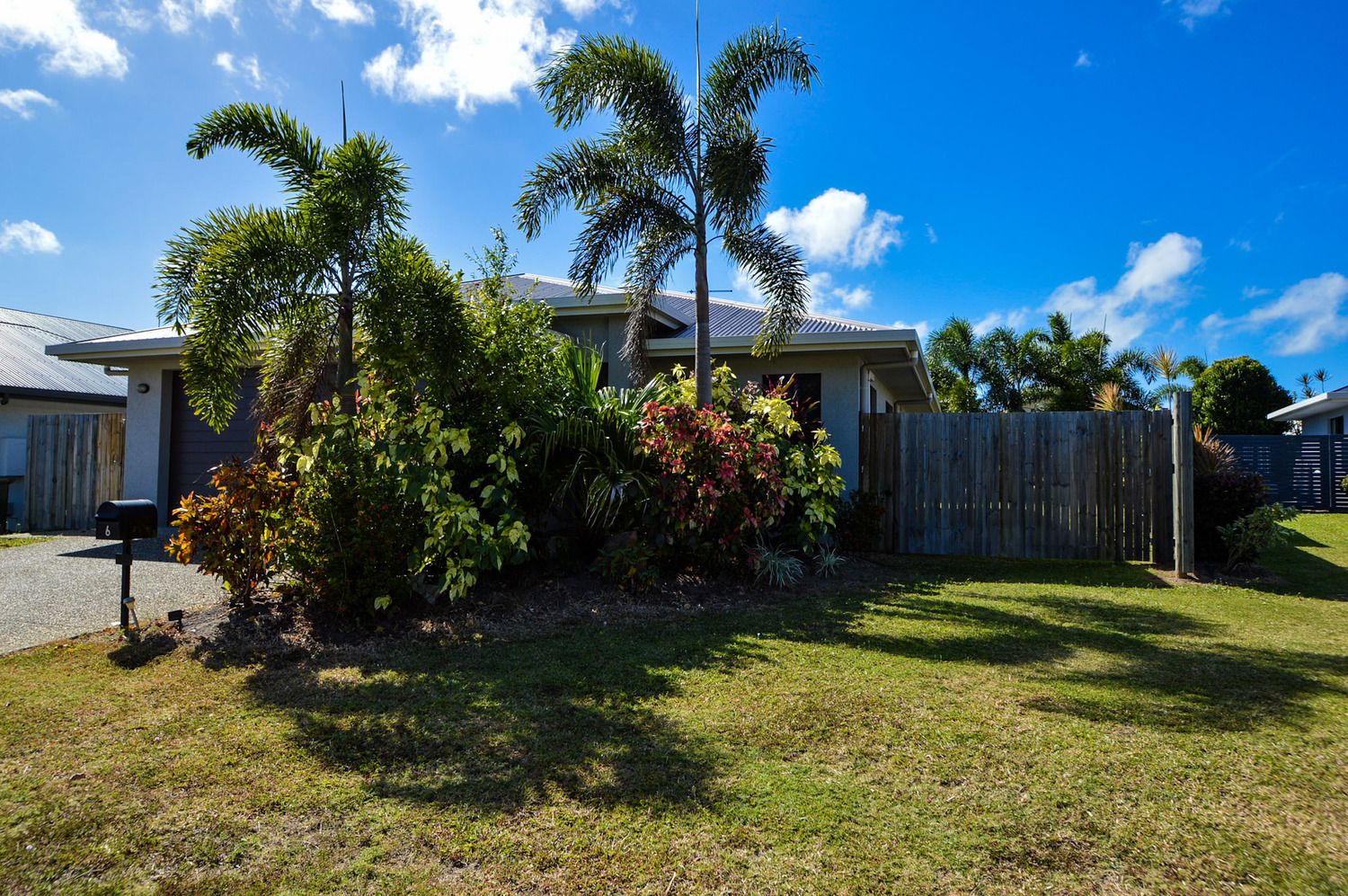 6 Carter Close, Smithfield QLD 4878