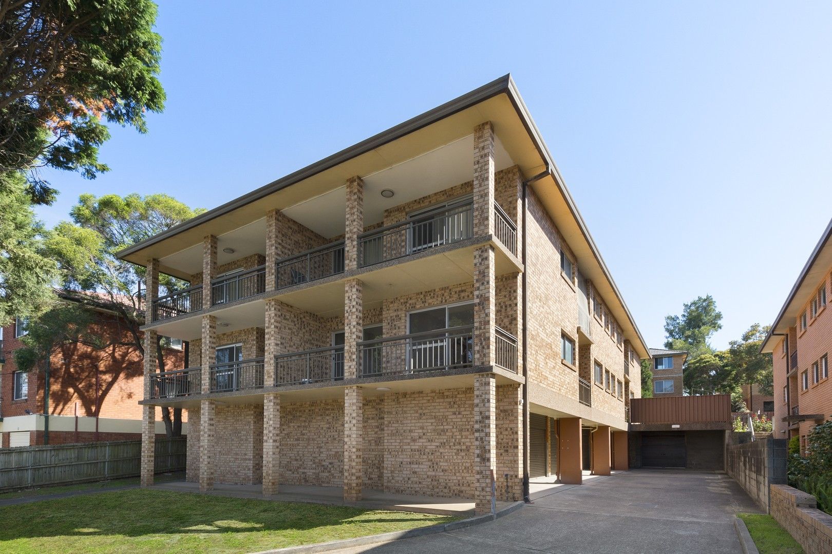 2 bedrooms Apartment / Unit / Flat in 1/6 O'Reilly Street PARRAMATTA NSW, 2150