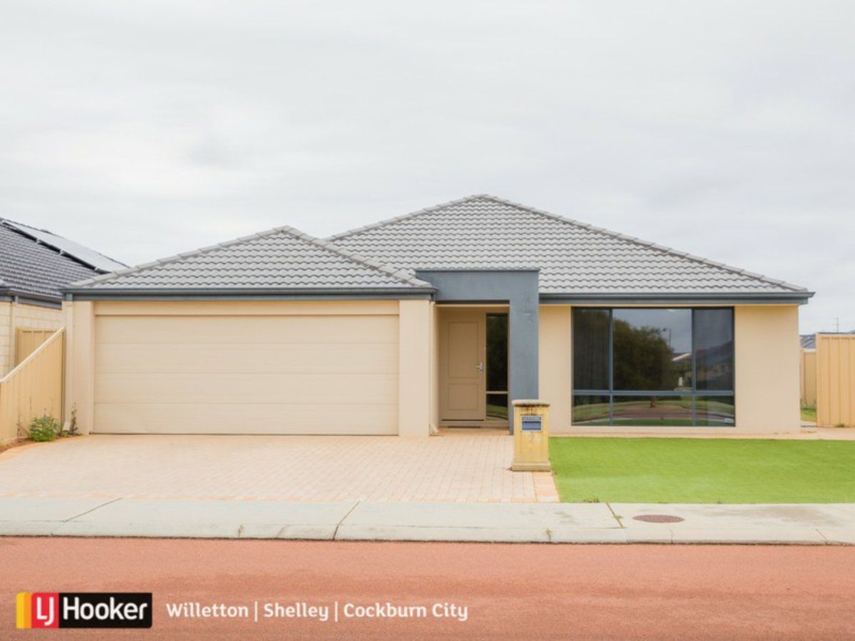 4 bedrooms House in 7 Korcula Boulevard CANNING VALE WA, 6155