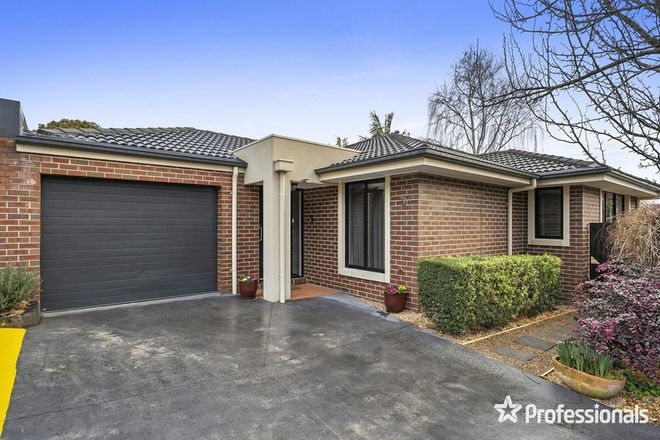 Picture of 2/15 Hereford Road, MOUNT EVELYN VIC 3796