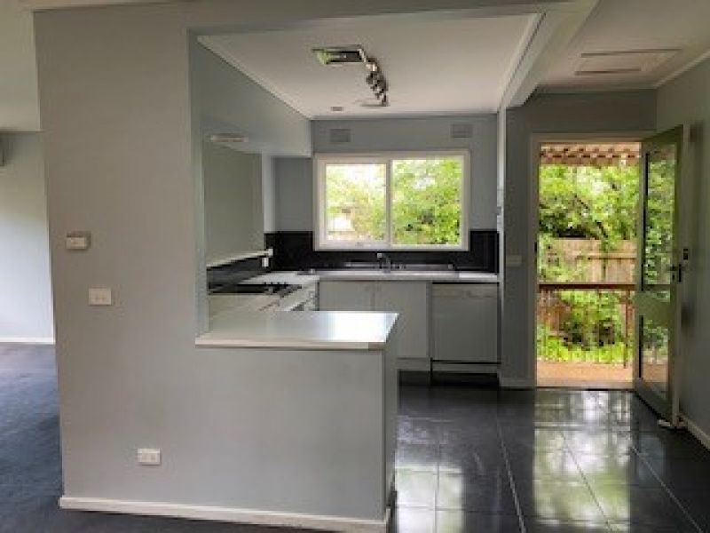 3 bedrooms Apartment / Unit / Flat in 5/7 Peace Street GLEN IRIS VIC, 3146