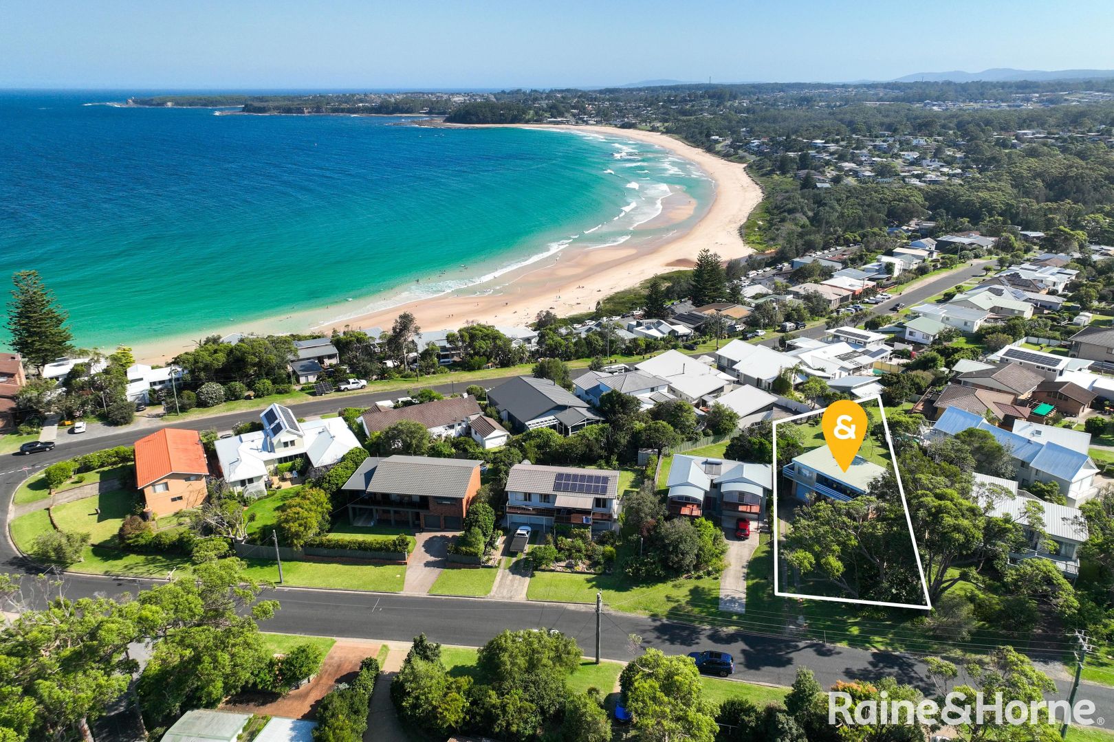 111 Bannister Head Road, Mollymook Beach NSW 2539