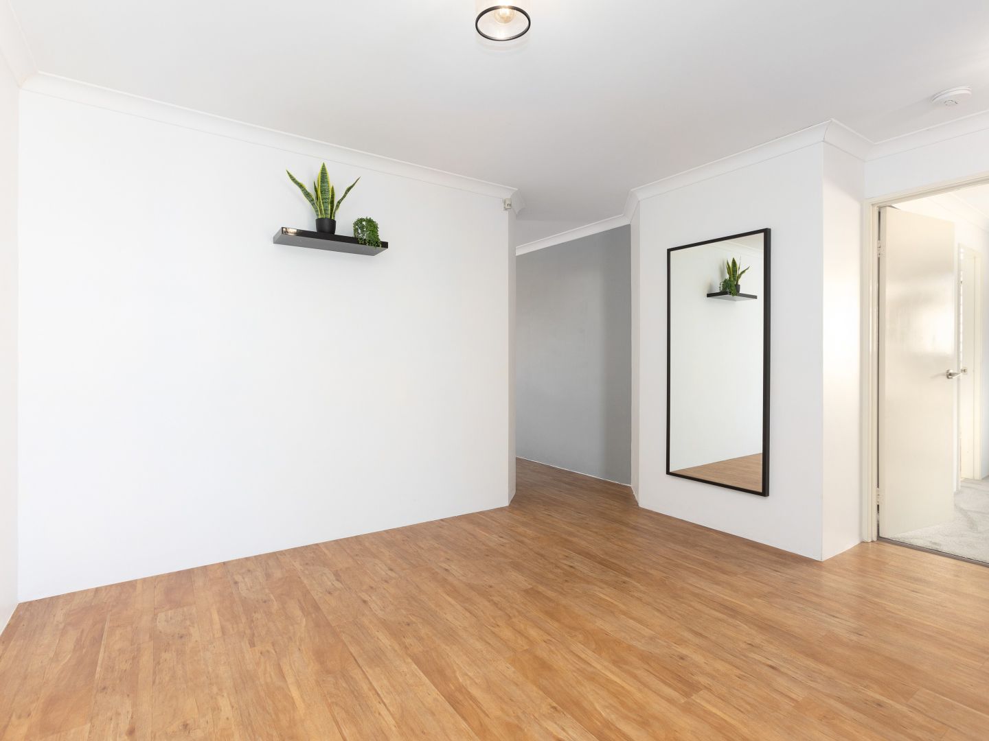 52F Cross Street, Queens Park WA 6107 House For Rent 600 Domain