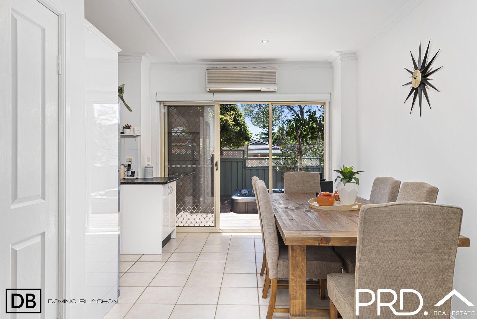 6/883 Henry Lawson Drive, Picnic Point NSW 2213, Image 2