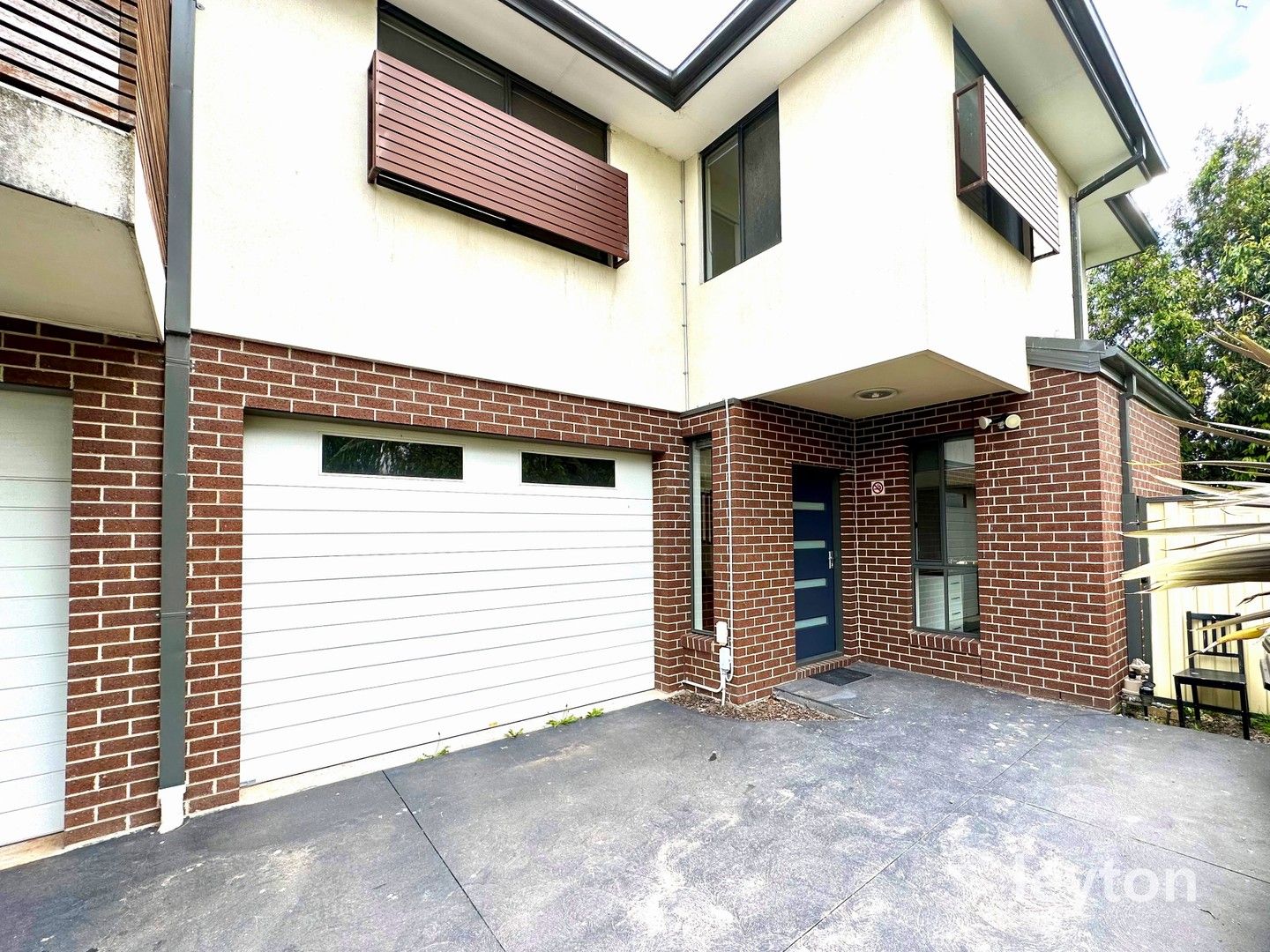 3 bedrooms Townhouse in 4/32 Royal Avenue SPRINGVALE VIC, 3171