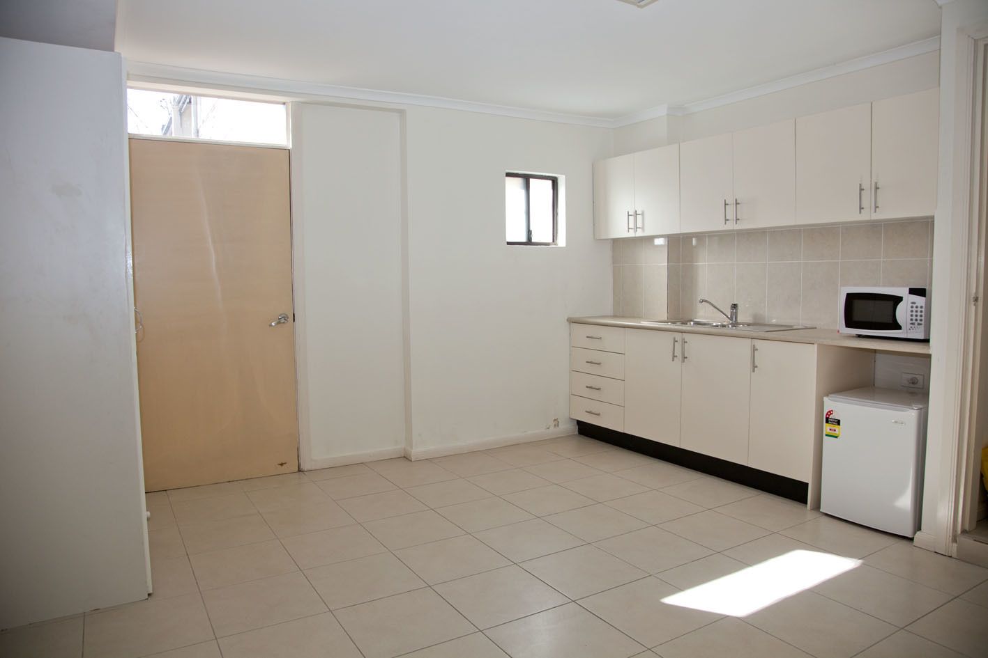 1 bedrooms Apartment / Unit / Flat in 2/18 Upper Road FOREST LODGE NSW, 2037