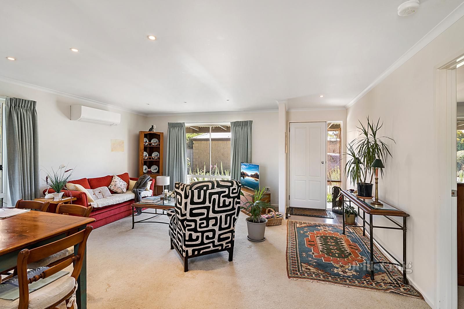 6/16 Corinella Road, Woodend VIC 3442, Image 1