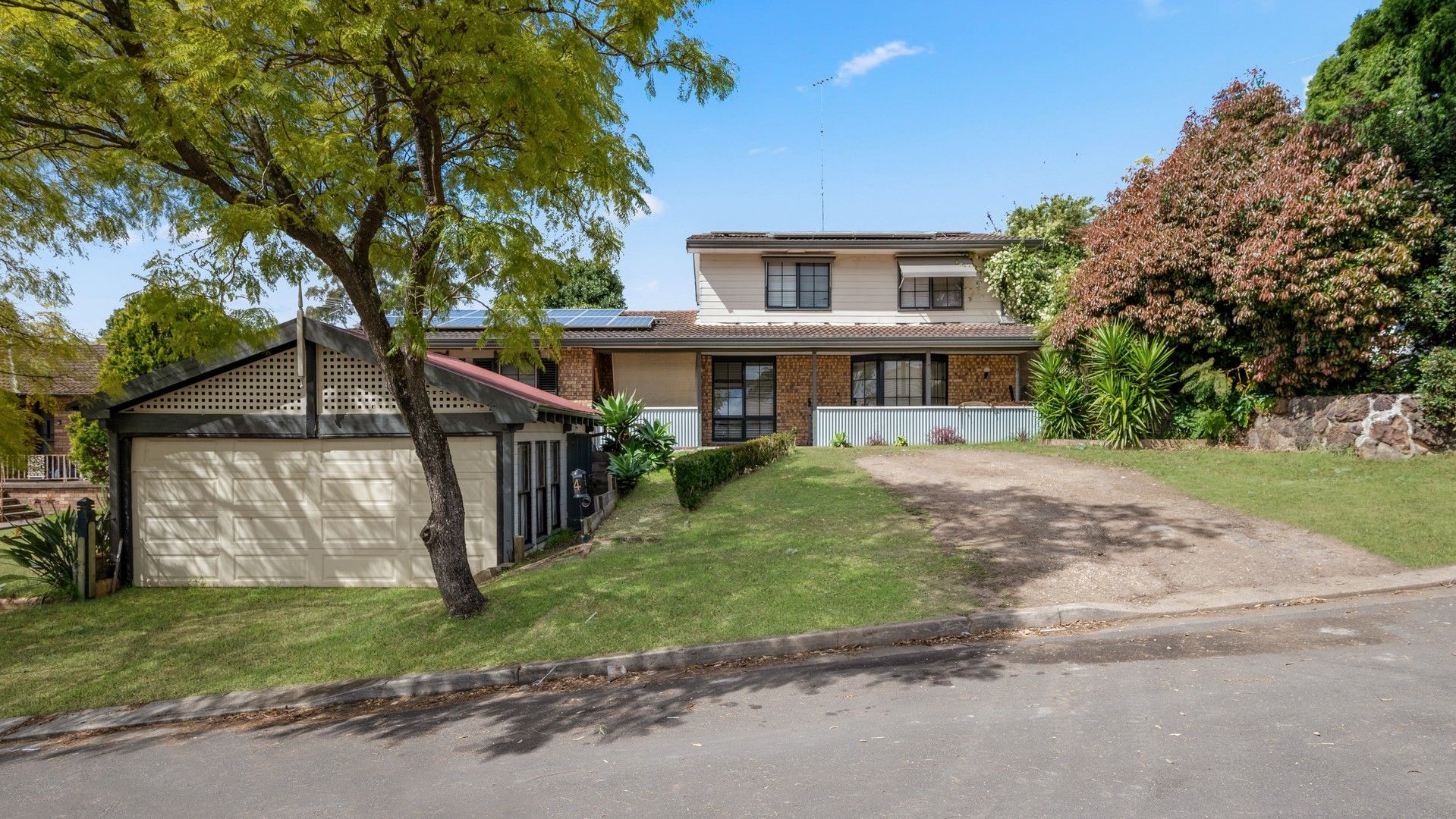 4 bedrooms House in 4 Barooga Avenue BRADBURY NSW, 2560