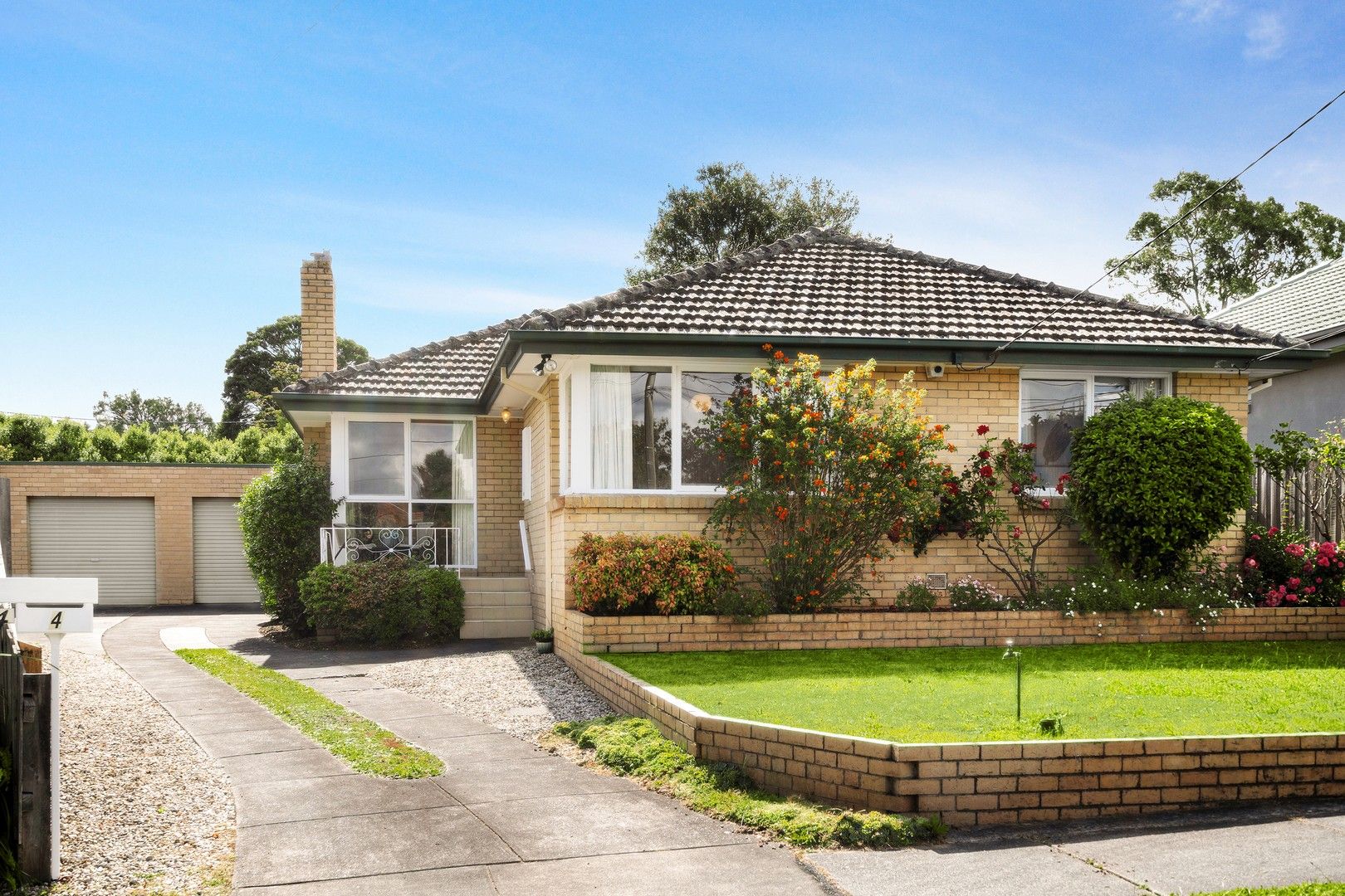 4 Teal Court Forest Hill VIC 3131 Domain