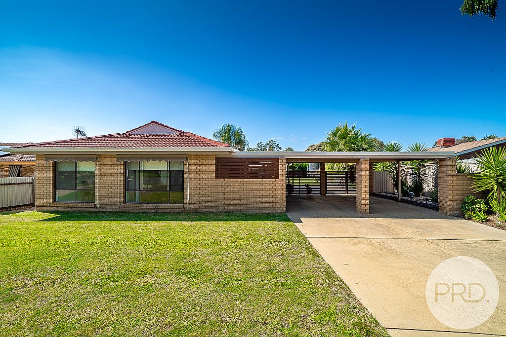 29 Naretha St, Glenfield Park NSW 2650, Image 0