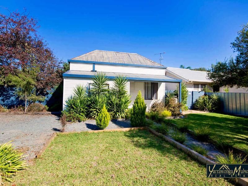 15 Thorn Street, Yarrawonga VIC 3730, Image 0