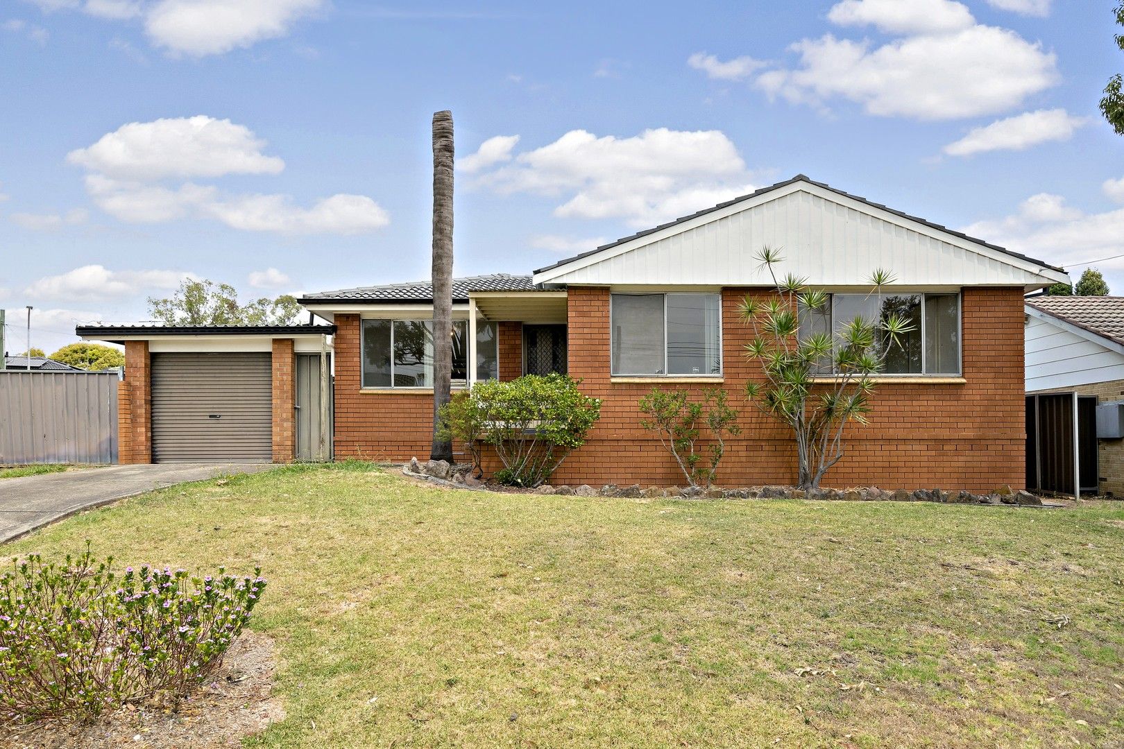 3 bedrooms House in 37 Ollier Crescent PROSPECT NSW, 2148