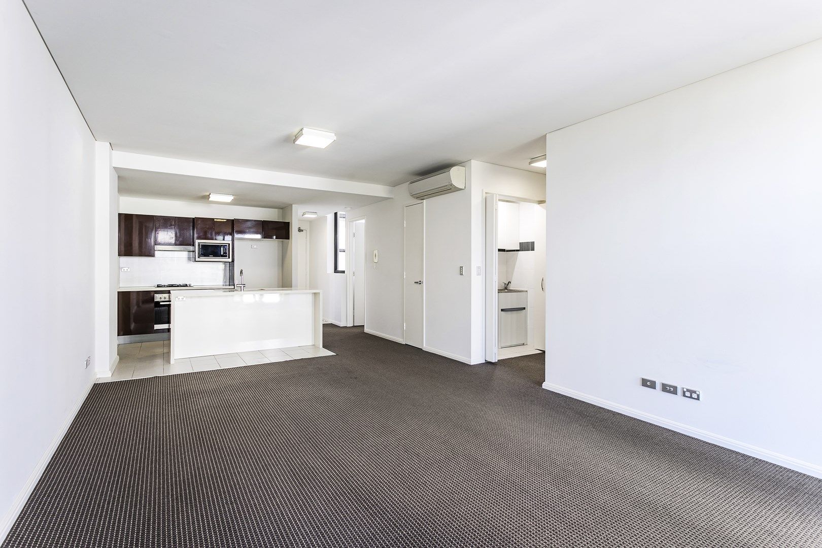 2 bedrooms Apartment / Unit / Flat in 625/5 Defries Avenue ZETLAND NSW, 2017