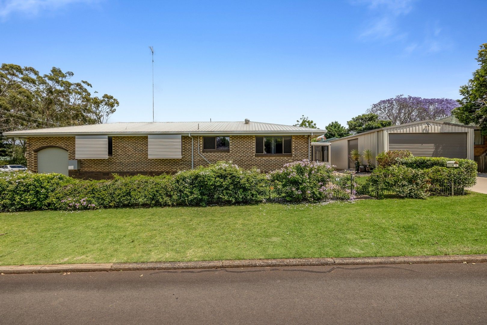 11 Clearview Street, Rockville QLD 4350, Image 0