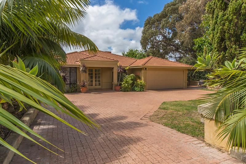 32 Second Ave, BURNS BEACH WA 6028, Image 0