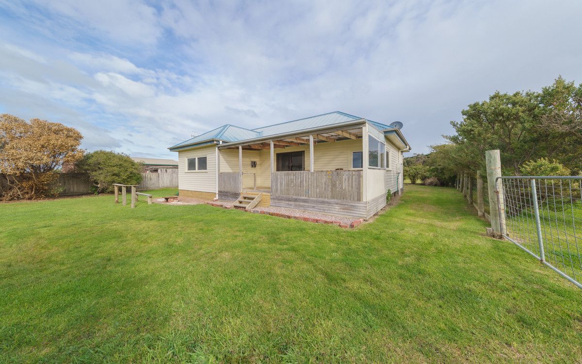 7 Champion Street, Peterborough VIC 3270, Image 0