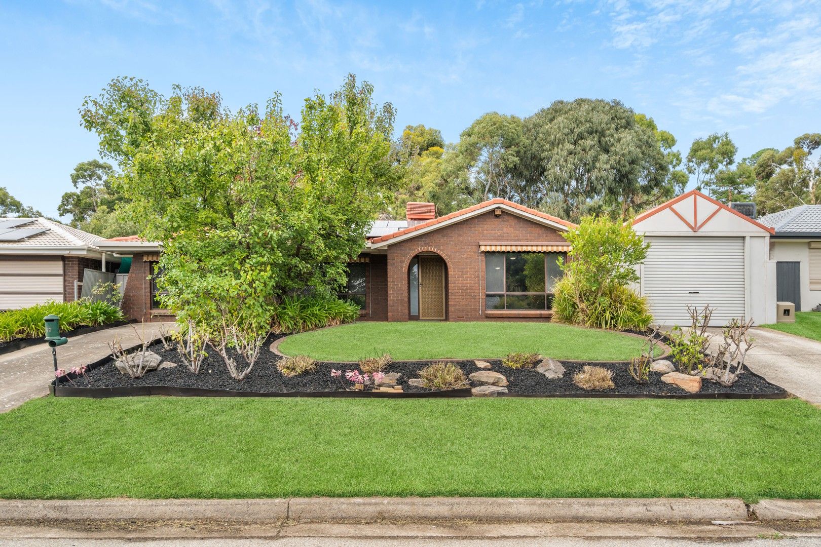 17 Garnet Crescent, Flagstaff Hill SA 5159, Image 0