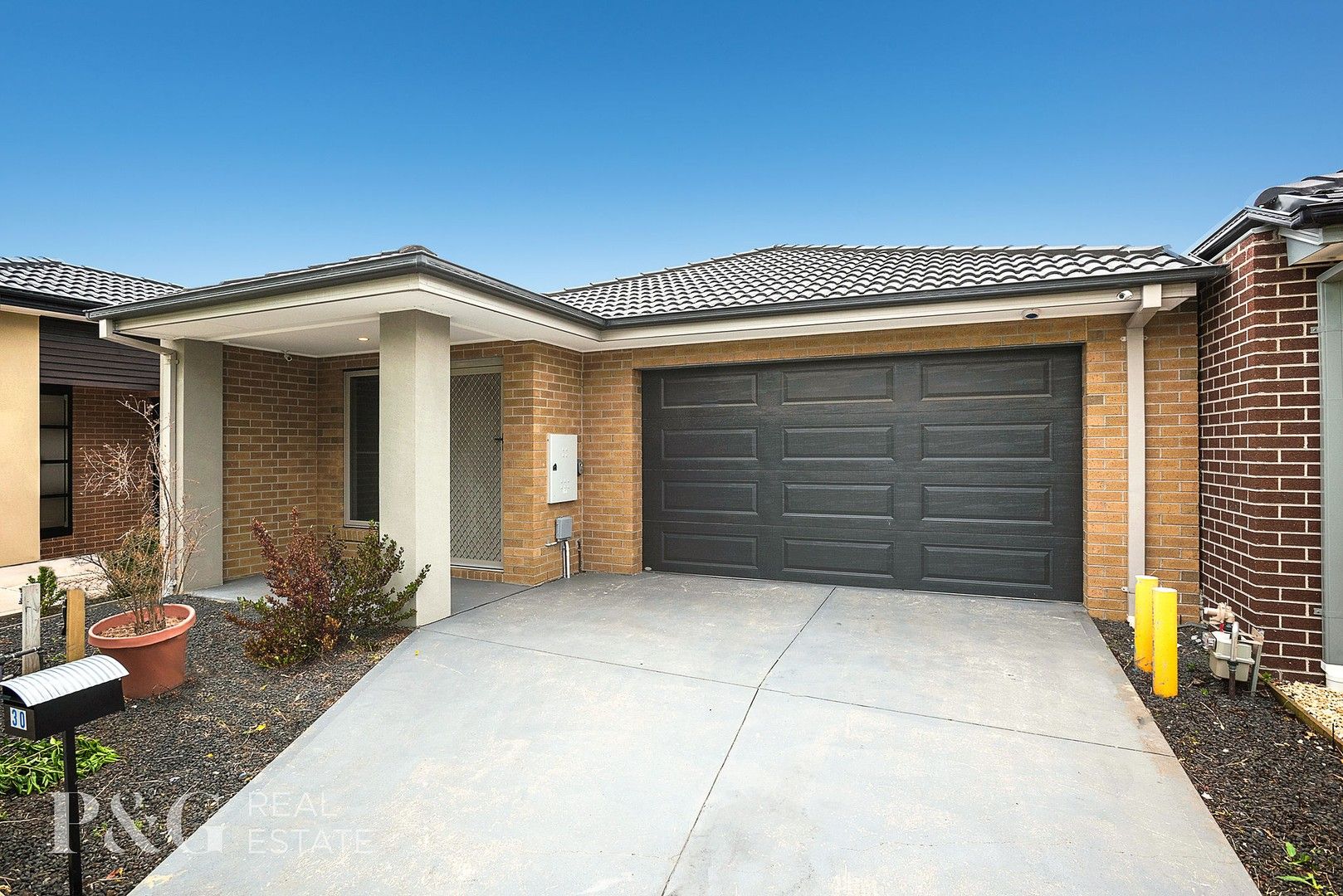 3 bedrooms House in 30 Aquatic Drive CRANBOURNE WEST VIC, 3977