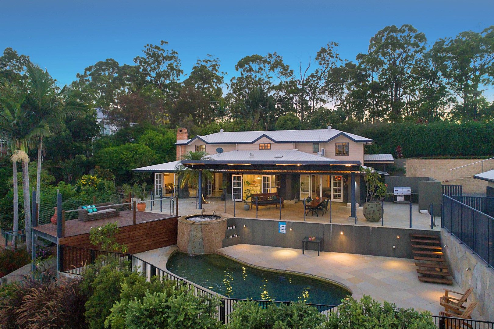 Property Report for 92 Castle Hill Drive South, Gaven QLD 4211