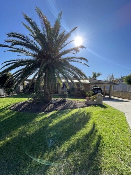 4 bedrooms House in 11 Seneca Gardens JOONDALUP WA, 6027