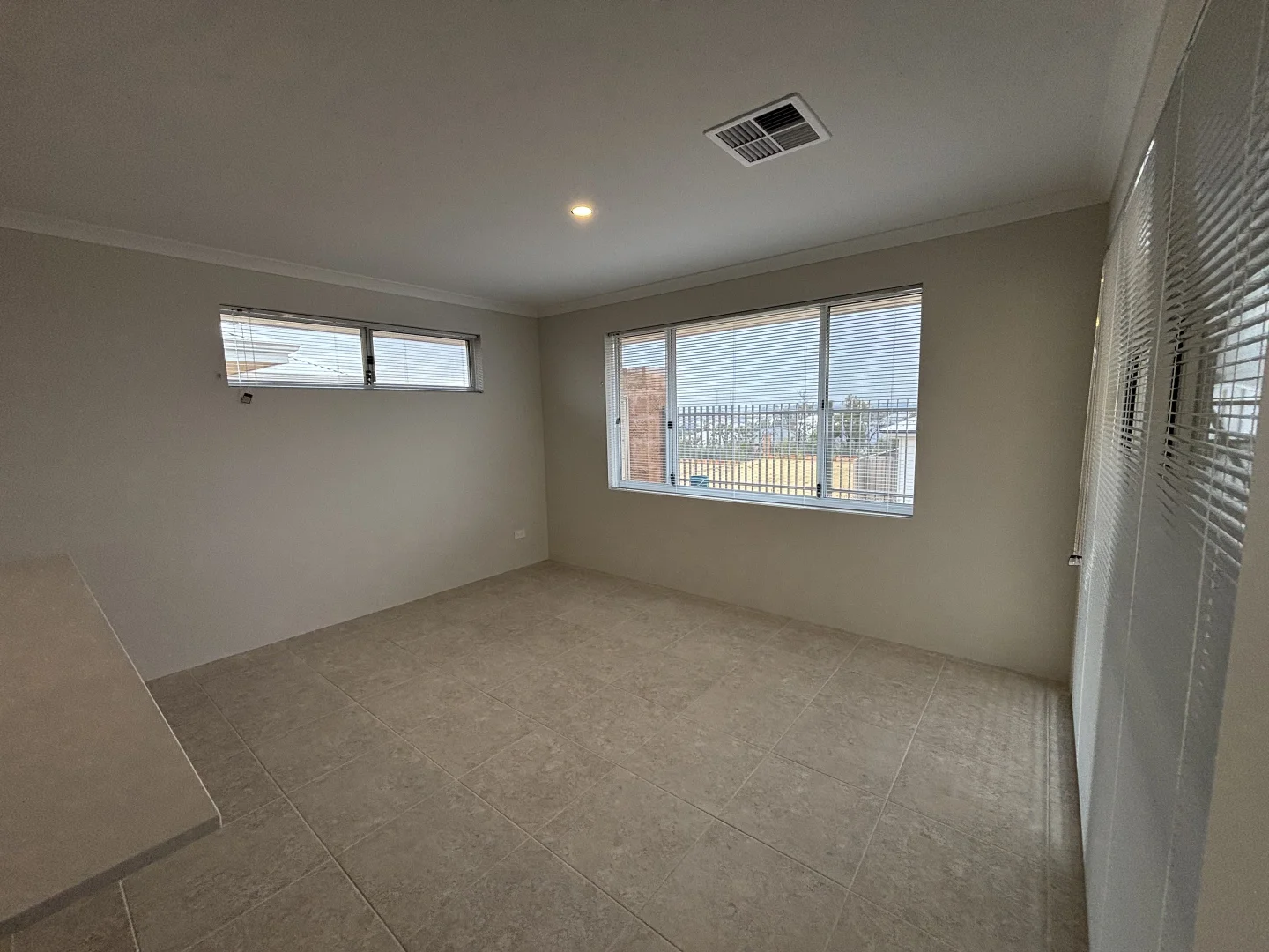 Additional image 7 of 259 Frankland Avenue, Hammond Park WA 6164