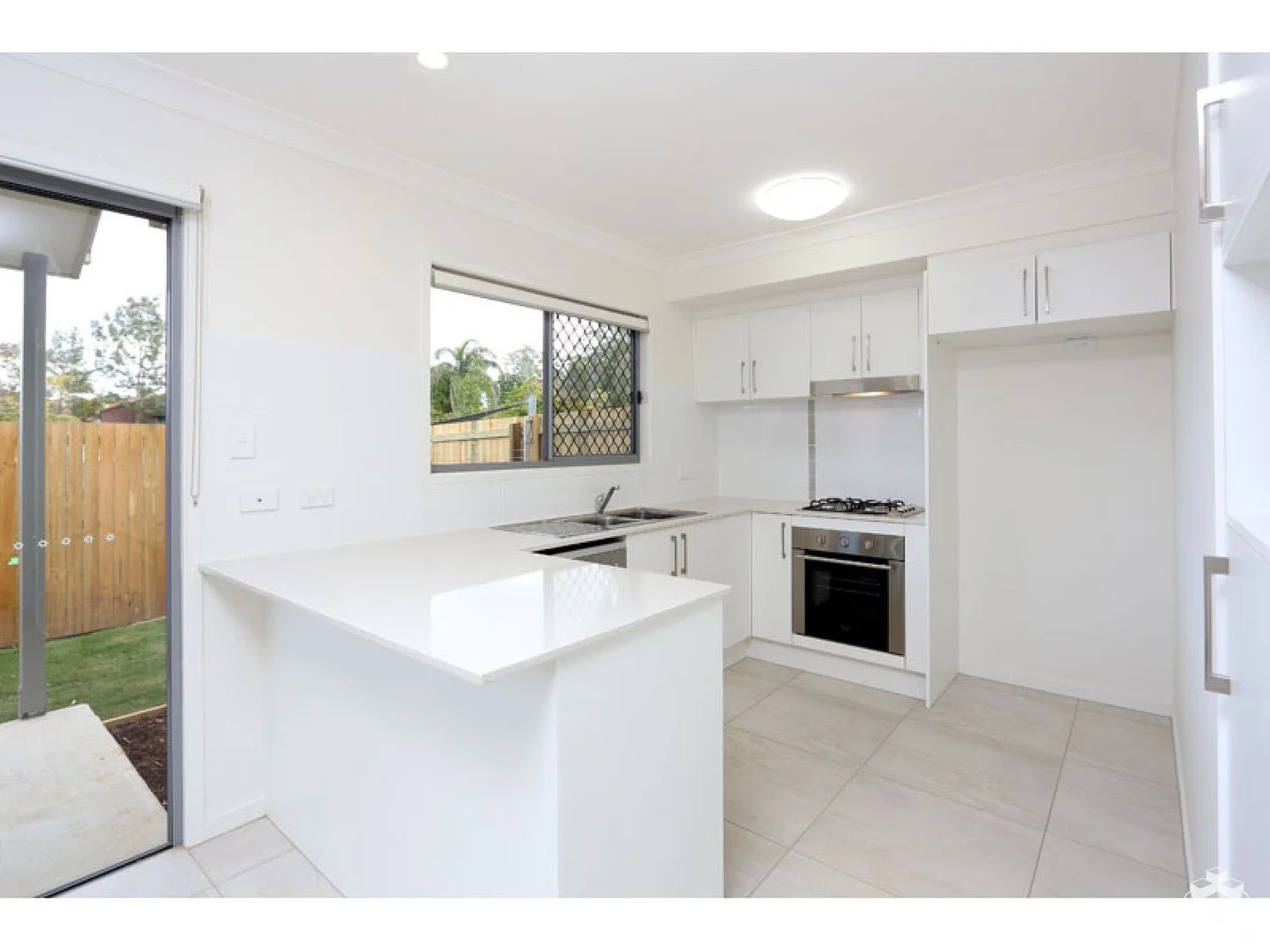 ID:21172530/17 Armstrong Street, Petrie QLD 4502