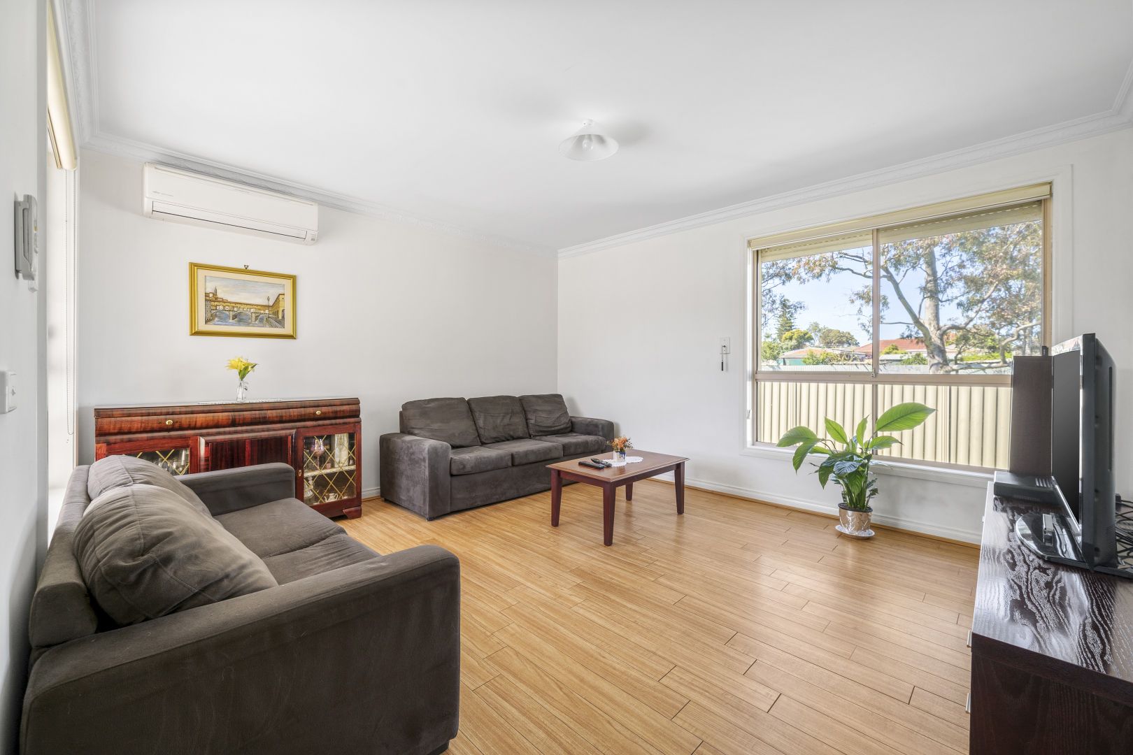 2/15 Hobbs Crescent, Reservoir VIC 3073, Image 2