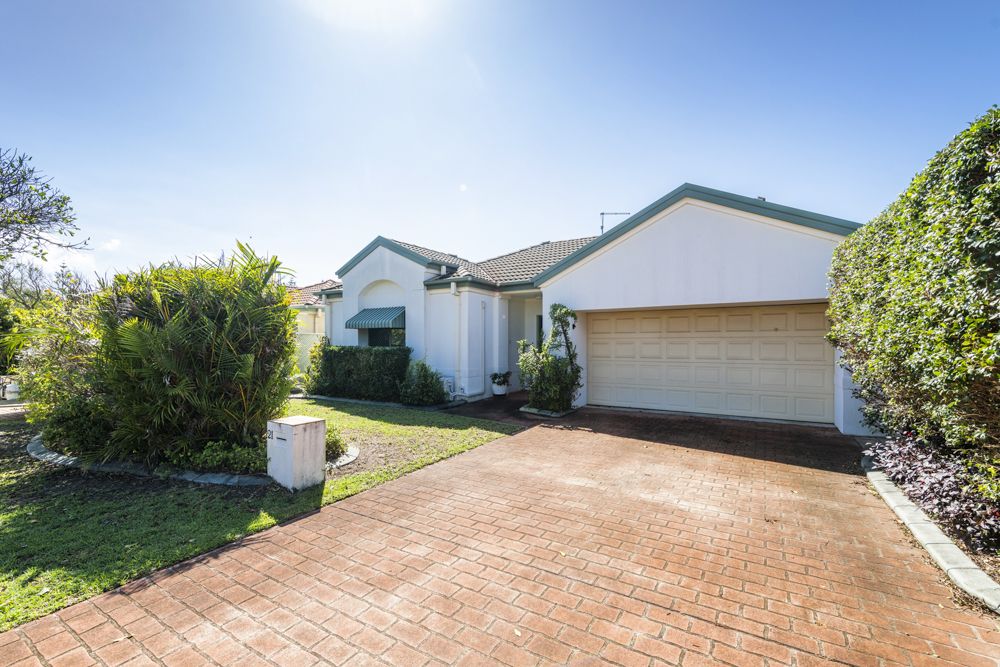 21 Beachside Way, Yamba NSW 2464