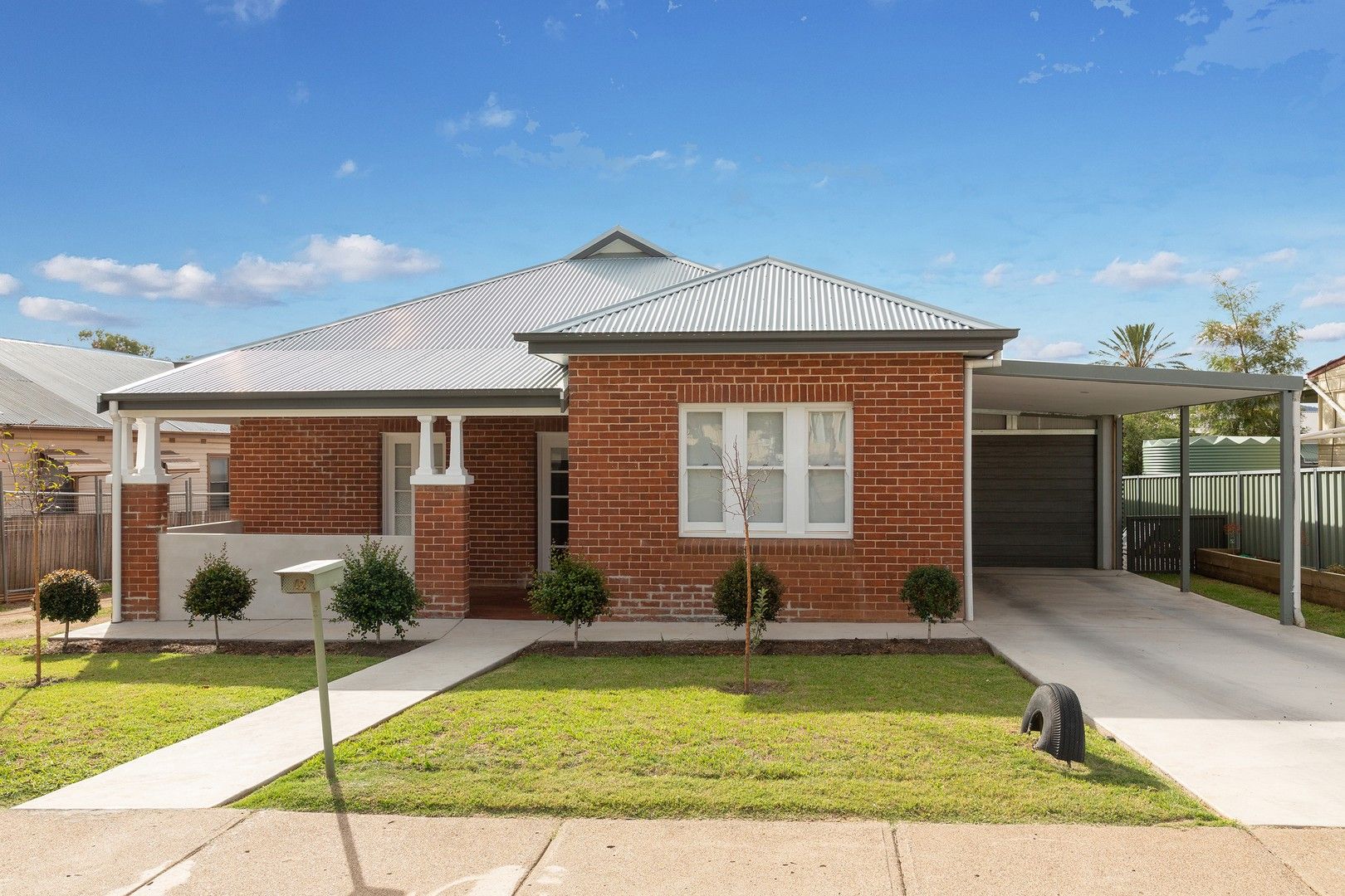 3 bedrooms House in 1/42 Phillip Street TAMWORTH NSW, 2340