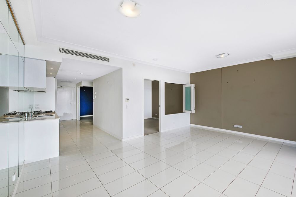 813/430 Marine Parade, Biggera Waters QLD 4216, Image 1